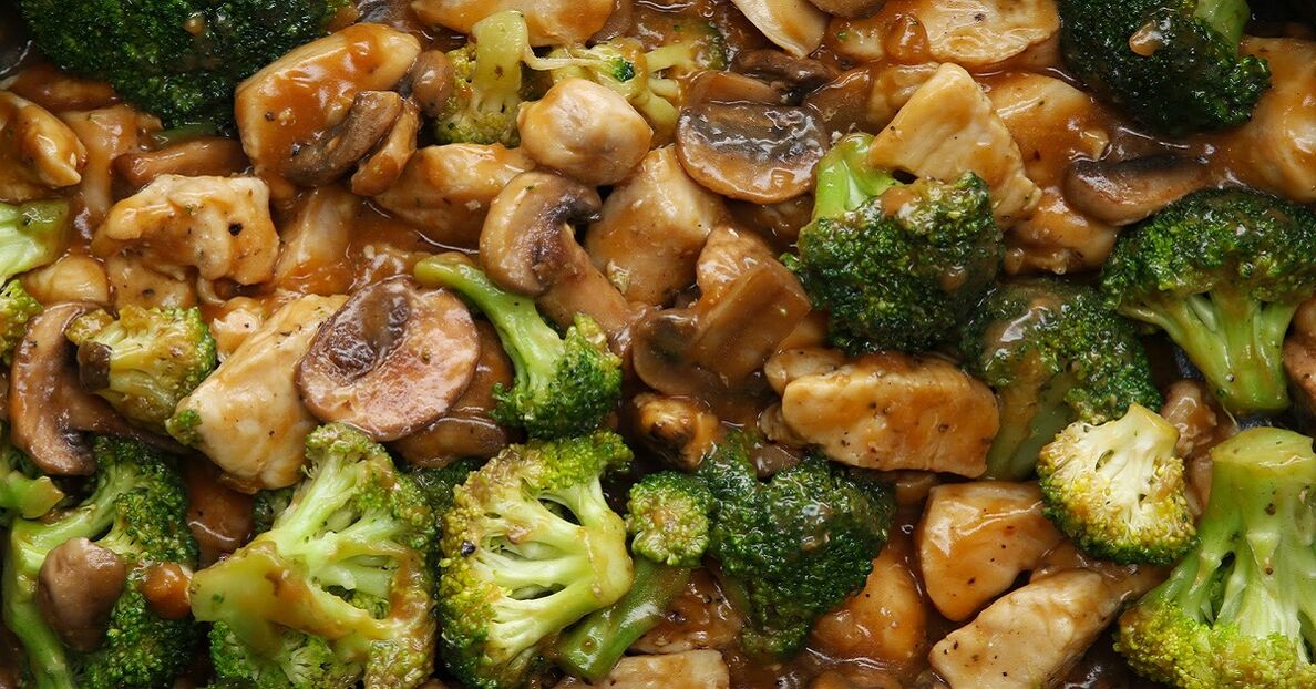 Poulet au brocoli avec sauce