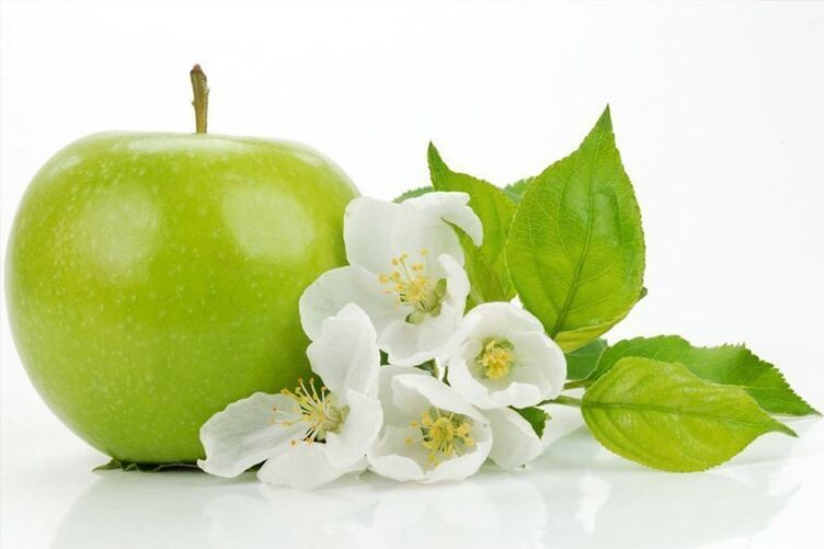 Il est permis d'inclure des pommes dans un régime au sarrasin pour perdre du poids